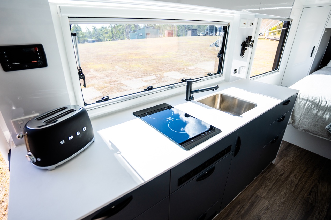 21 ft Family Off Road Caravan Sojourn